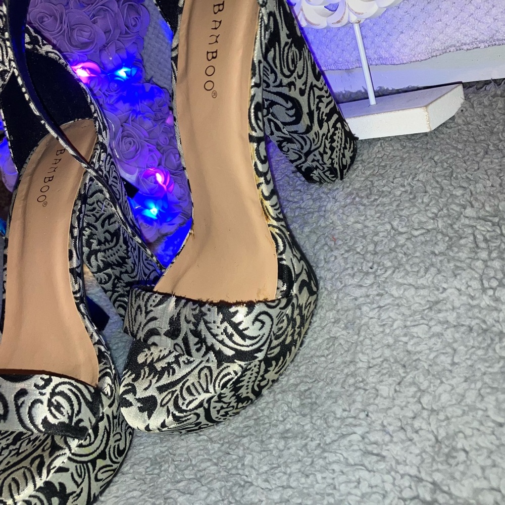 BAMBOO HEELS - Picture 2 of 3